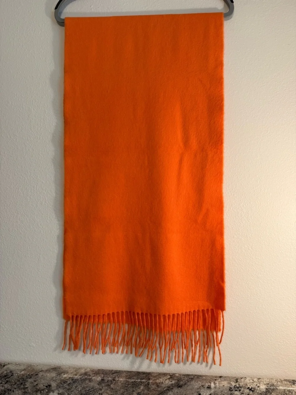 Authentic Hermès Cashmere scarf in box with ribbon - Picture 8 of 14